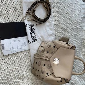 Mcm small essentials visetos original backpack